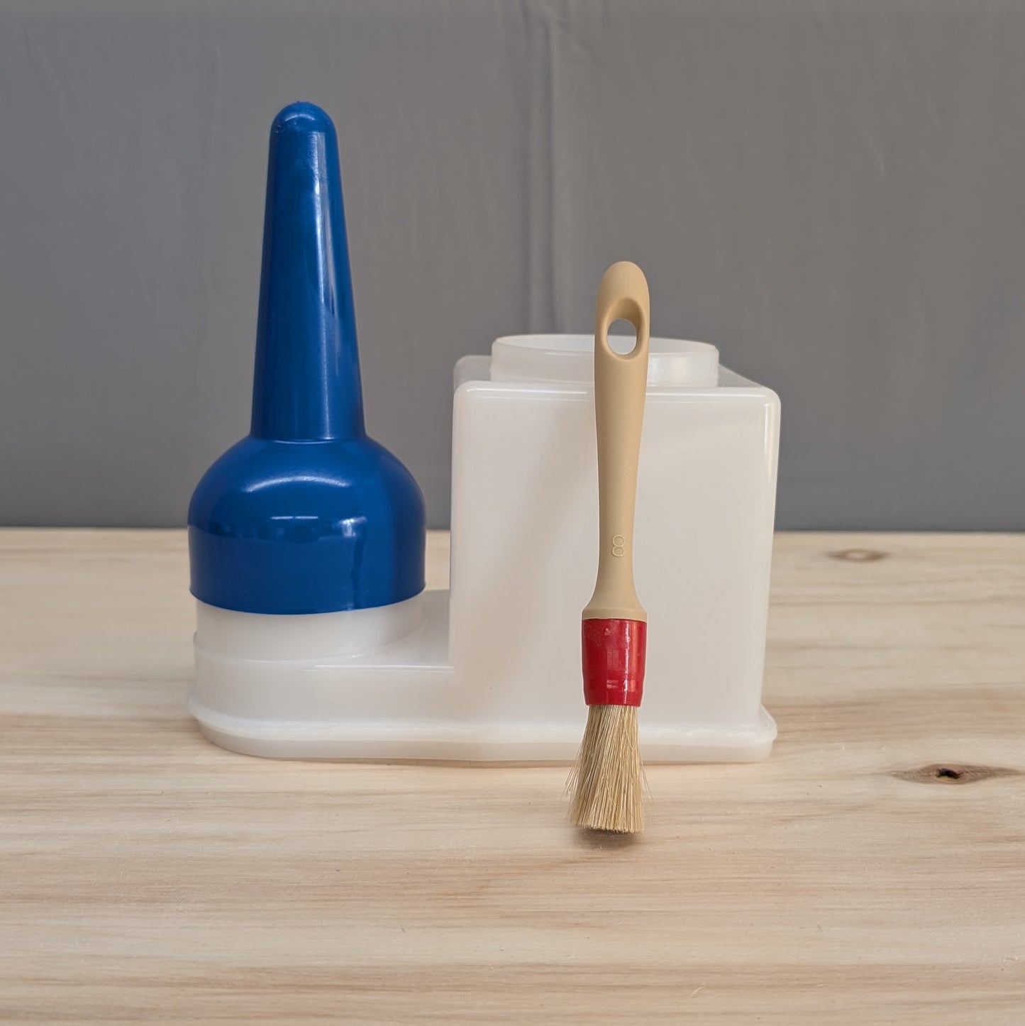 European TS Boy Plastic Cement Container