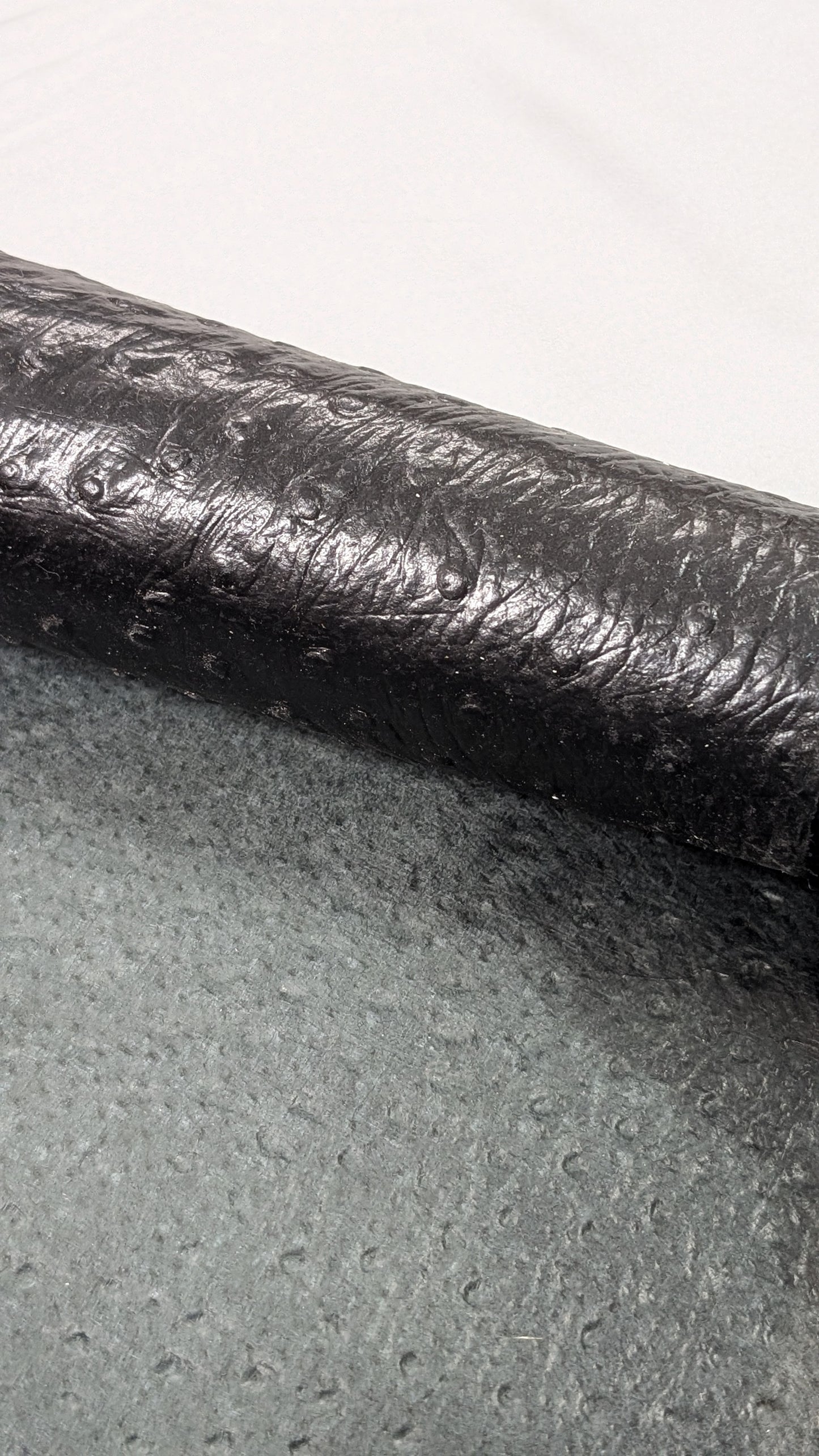 Pigskin Textured Split